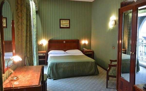 Jr Hotels Bocconi Milano חדר תמונה
