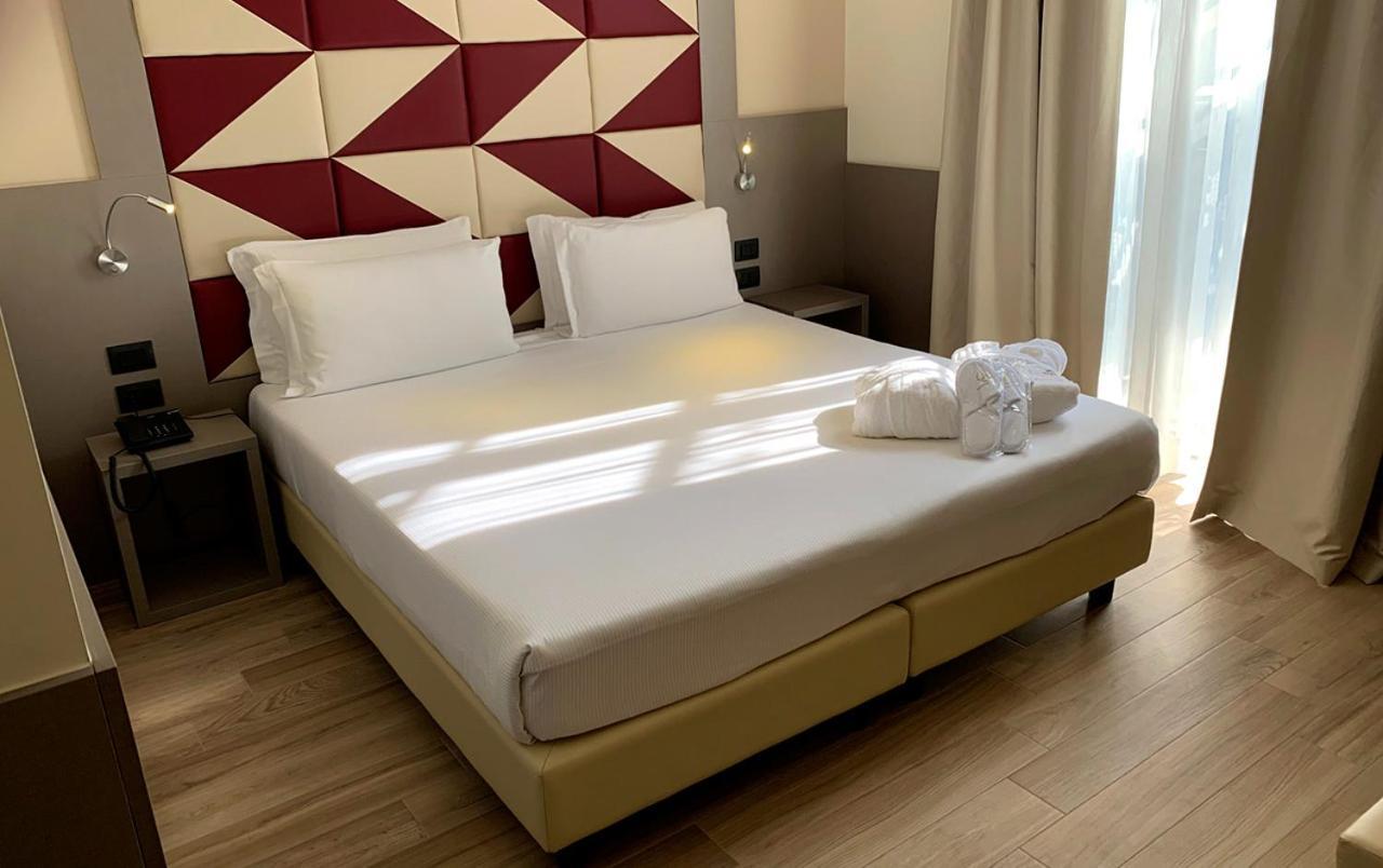 Jr Hotels Bocconi Milano מראה חיצוני תמונה