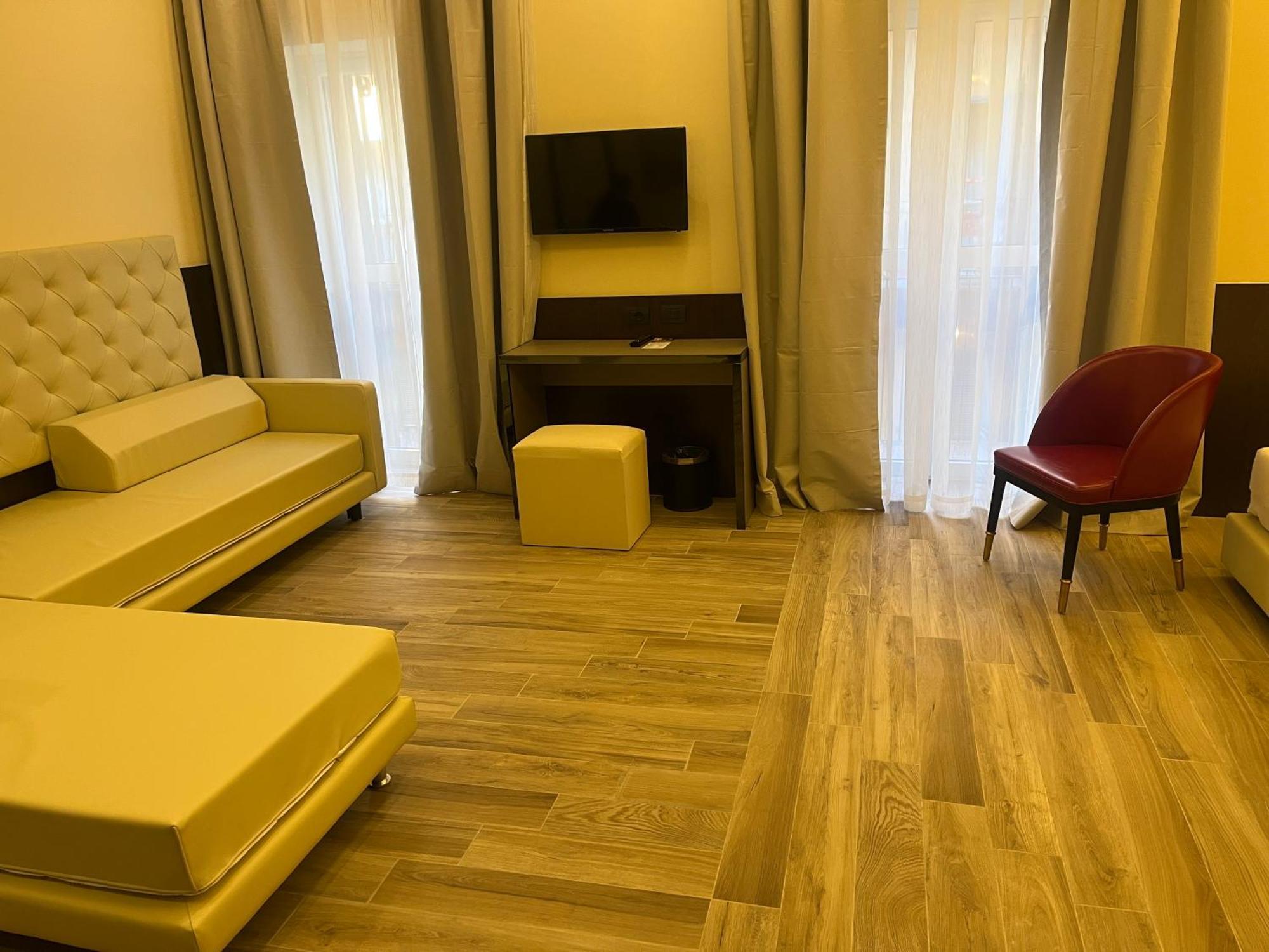 Jr Hotels Bocconi Milano מראה חיצוני תמונה