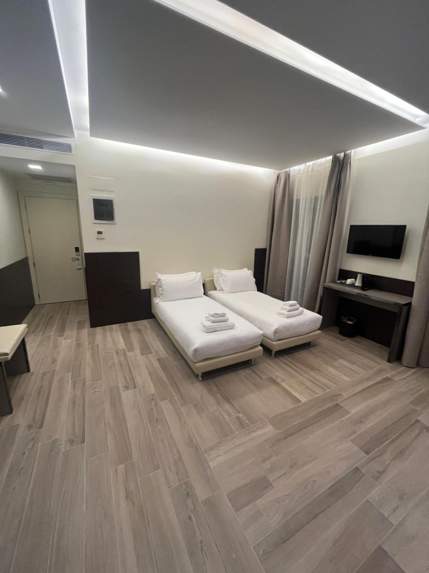 Jr Hotels Bocconi Milano מראה חיצוני תמונה