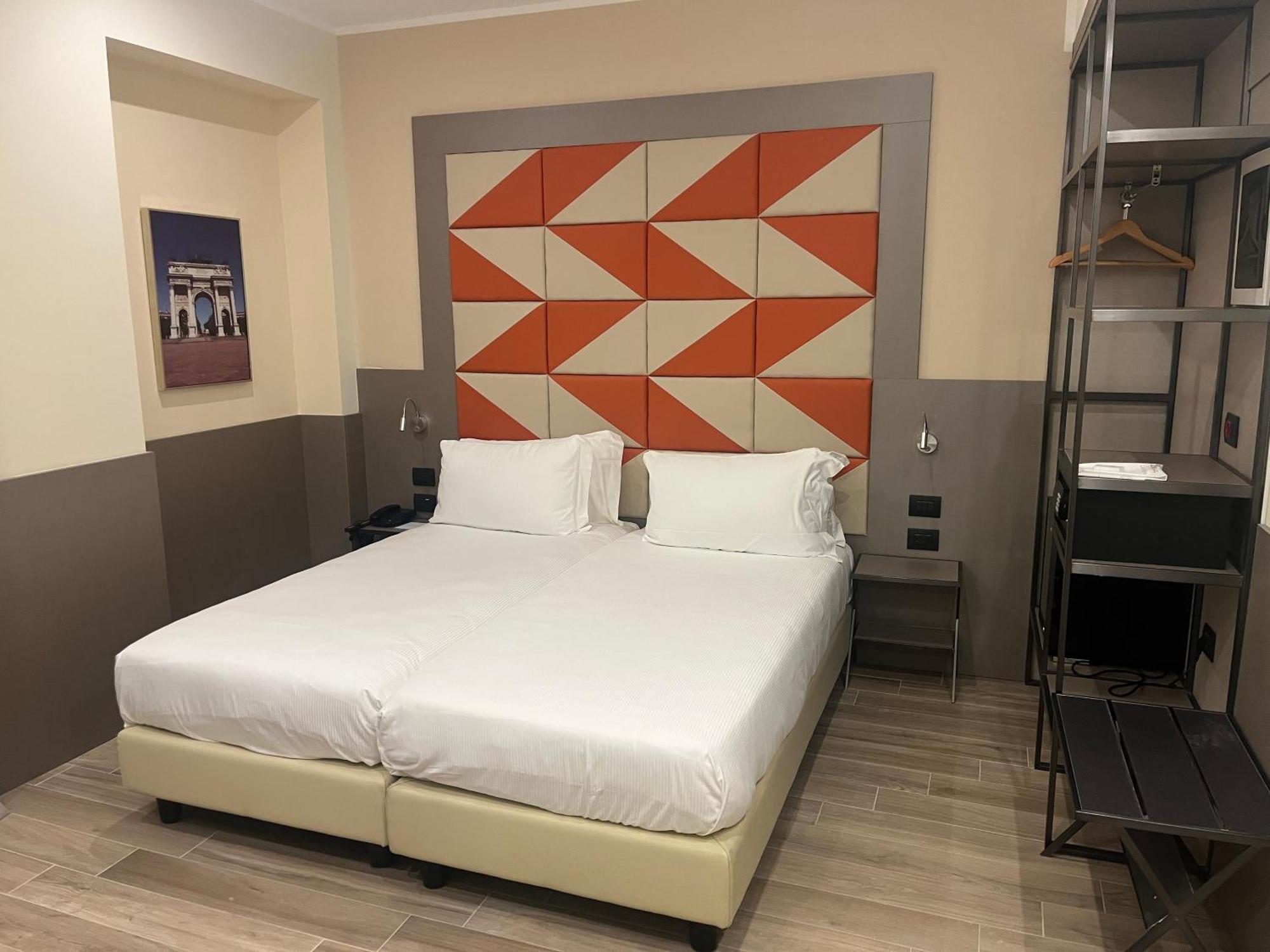 Jr Hotels Bocconi Milano מראה חיצוני תמונה
