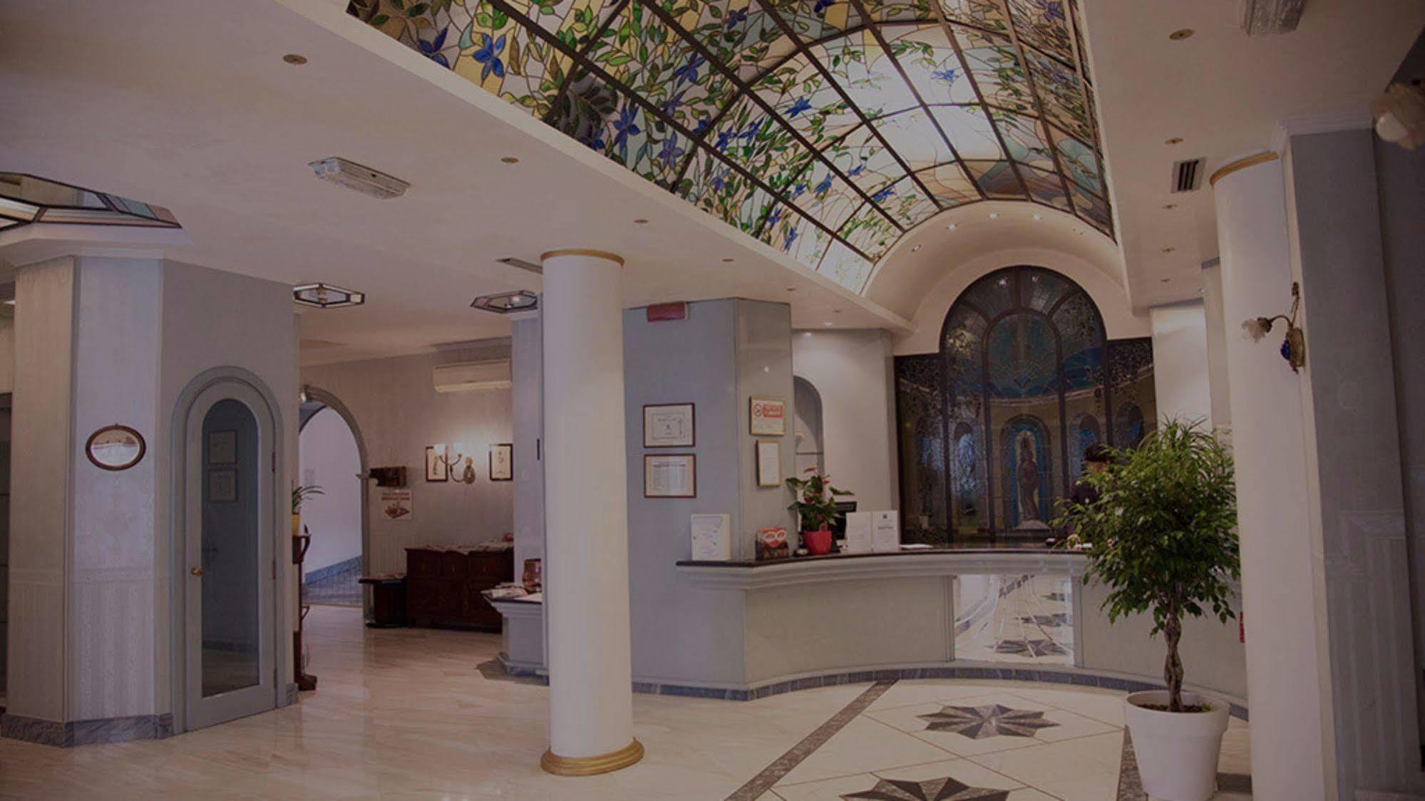 Jr Hotels Bocconi Milano מראה חיצוני תמונה