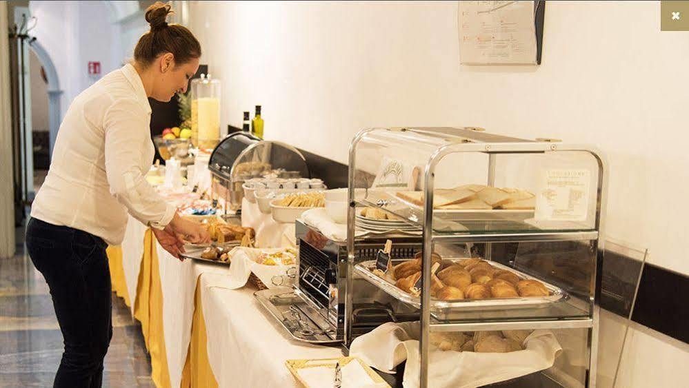 Jr Hotels Bocconi Milano מראה חיצוני תמונה