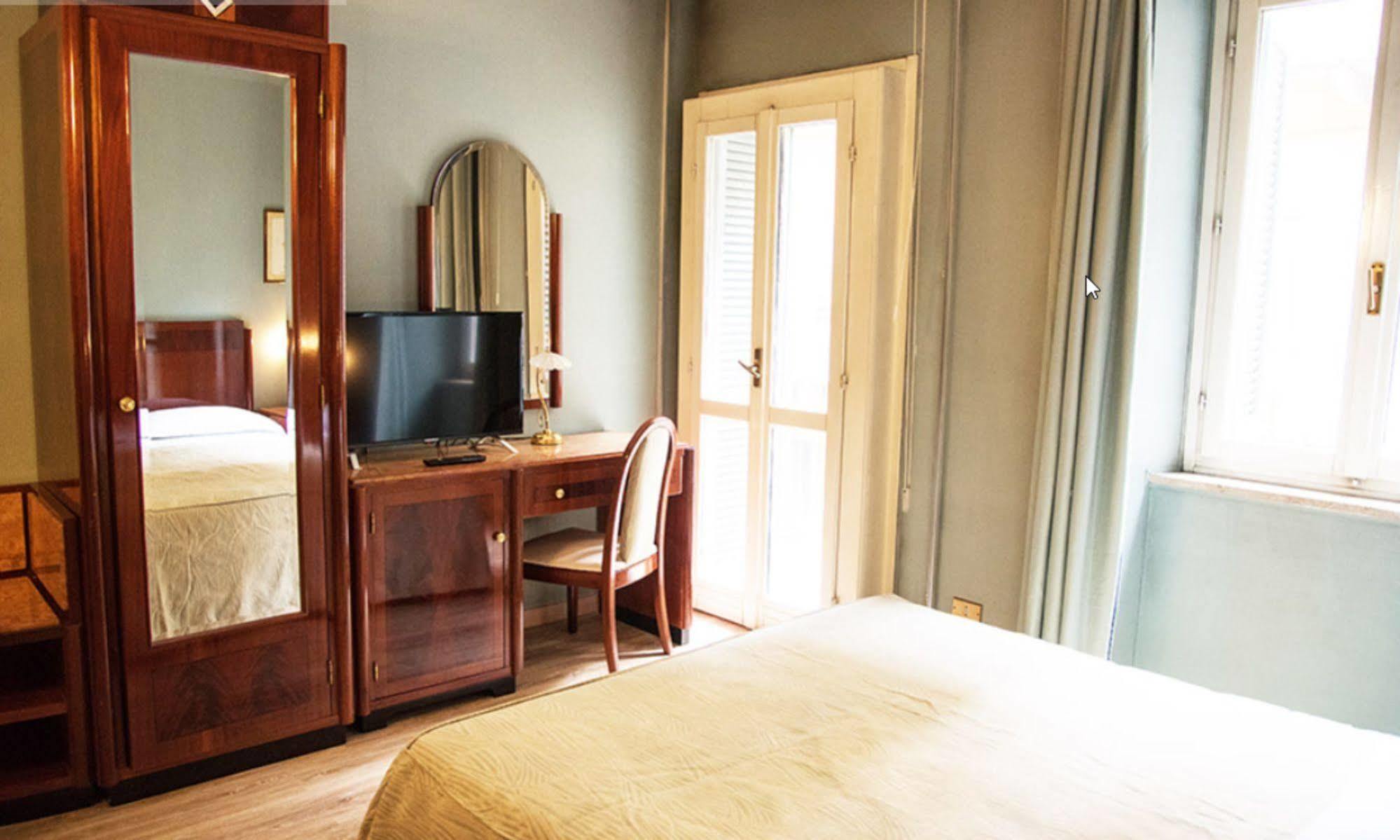Jr Hotels Bocconi Milano מראה חיצוני תמונה